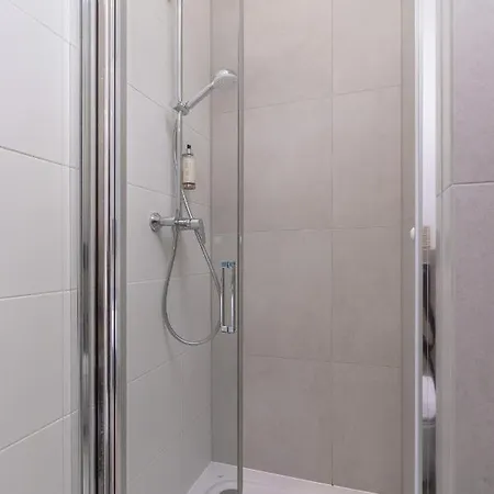 Beautiful Dietla By Renters Appartamento