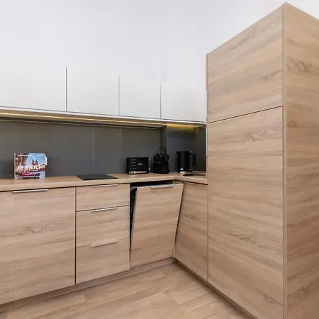 Beautiful Dietla By Renters Apartmán