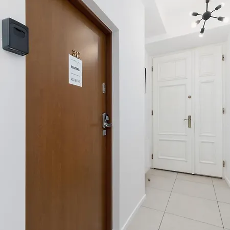 Beautiful By Renters Apartamento Cracóvia