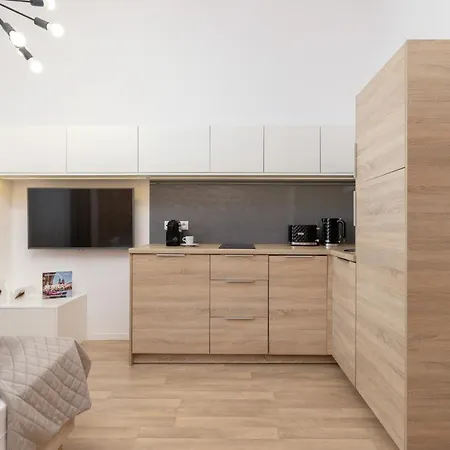 Beautiful By Renters Apartamento Cracóvia