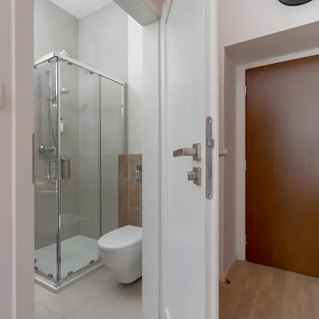 Appartement Beautiful Dietla By Renters