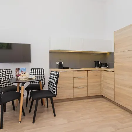 Beautiful Dietla By Renters Cracovia